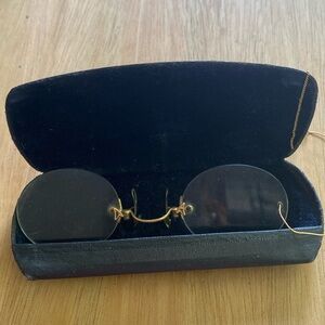 RARE ANTIQUE VINTAGE 40 GOLD TONE CLIP ON SPECTACLES GLASSES, CIRCA 1900